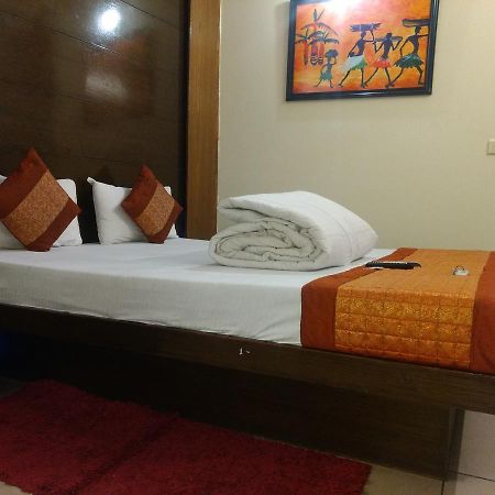 Hotel Sun Village Near New Delhi Railway Station エクステリア 写真