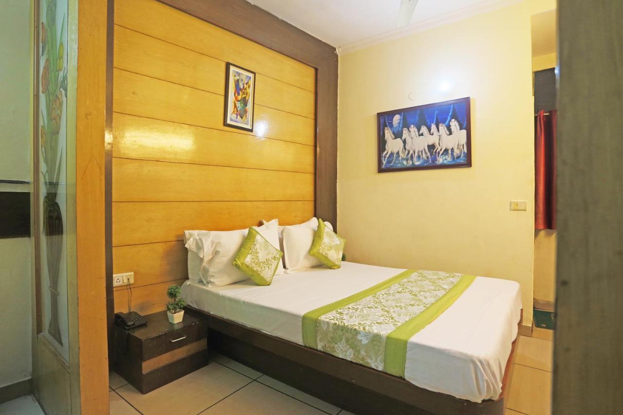 Hotel Sun Village Near New Delhi Railway Station エクステリア 写真