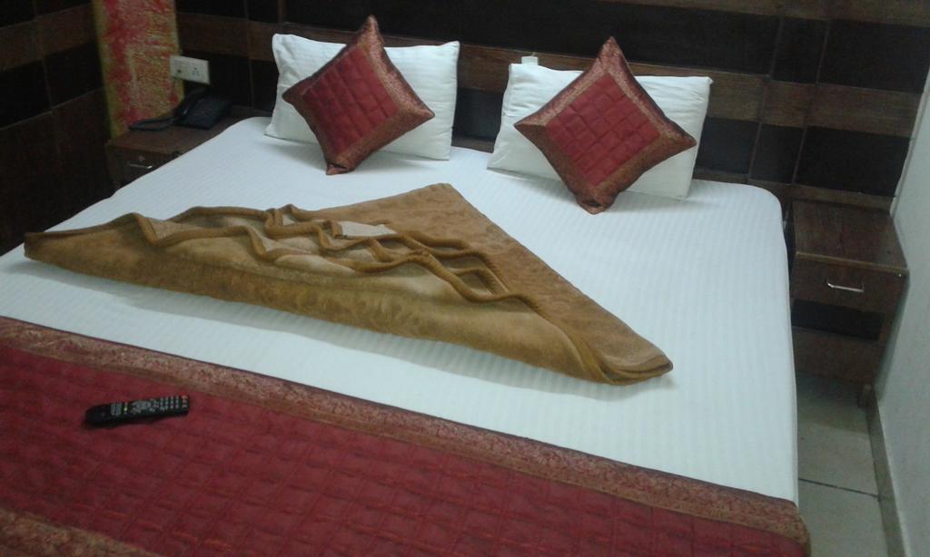 Hotel Sun Village Near New Delhi Railway Station 部屋 写真