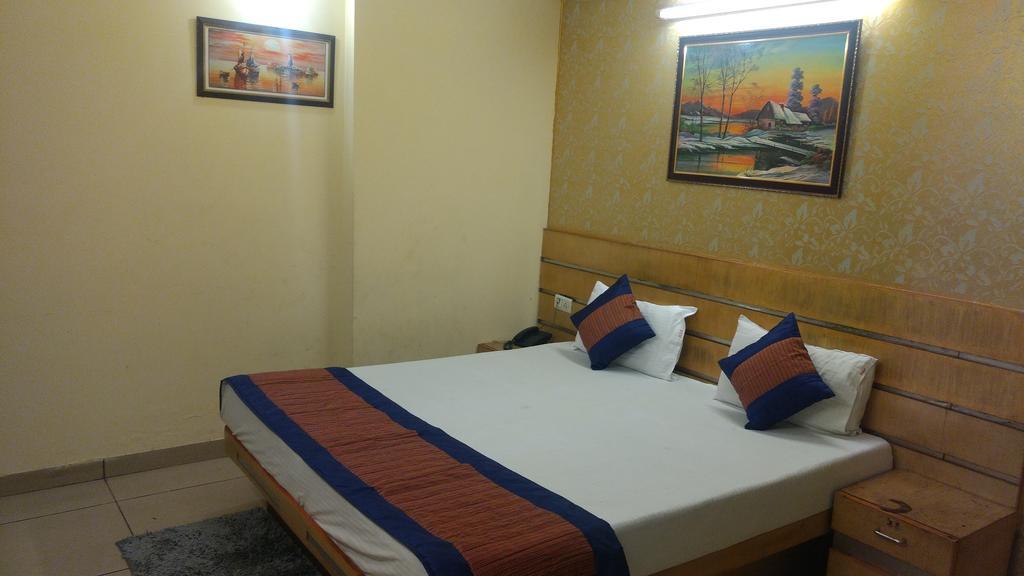 Hotel Sun Village Near New Delhi Railway Station エクステリア 写真