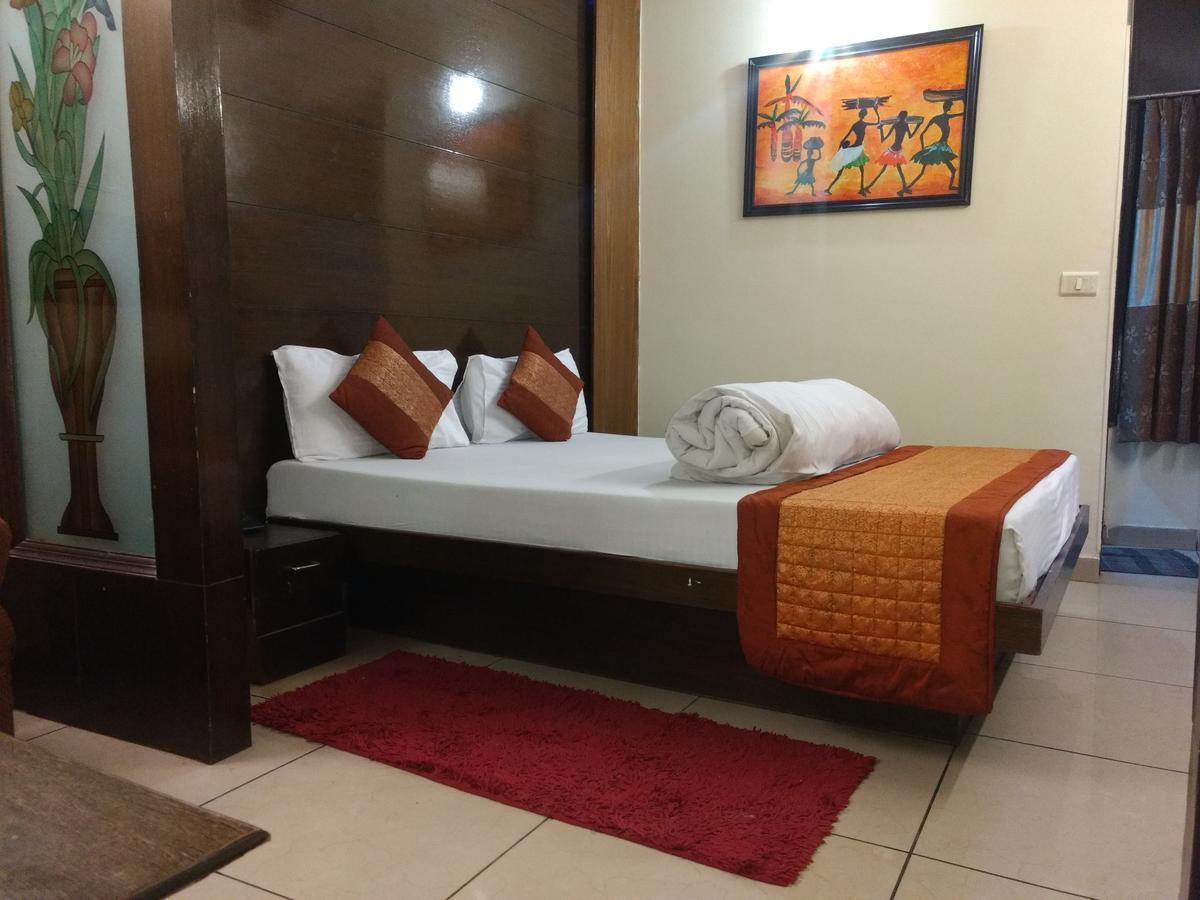 Hotel Sun Village Near New Delhi Railway Station エクステリア 写真