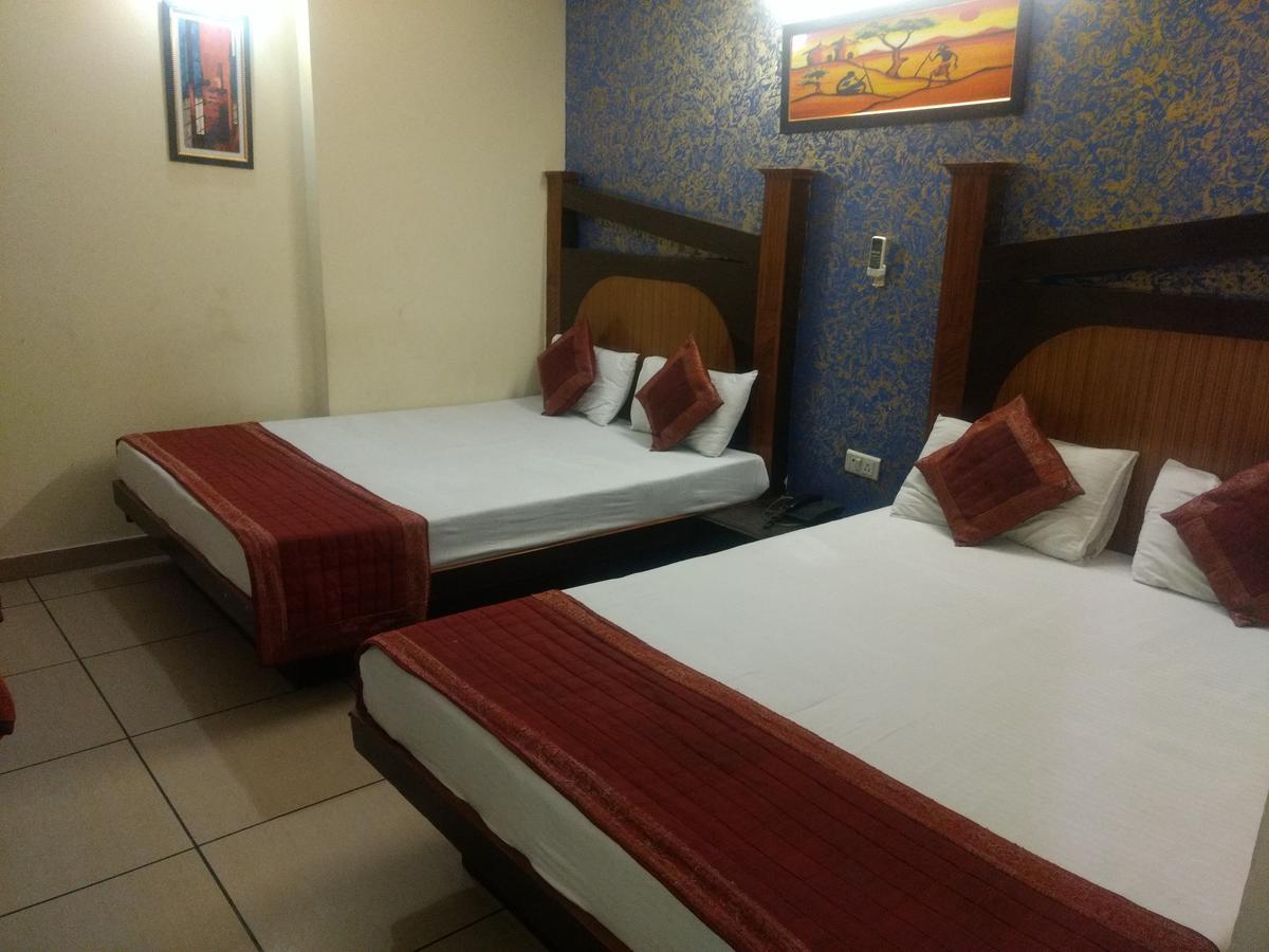 Hotel Sun Village Near New Delhi Railway Station エクステリア 写真